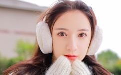 二次元美女被捆绑用震蛋折磨